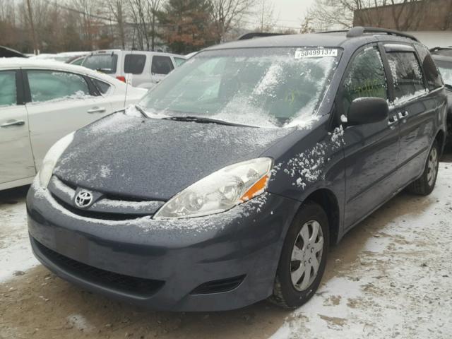 5TDZK23C19S243930 - 2009 TOYOTA SIENNA CE SILVER photo 2