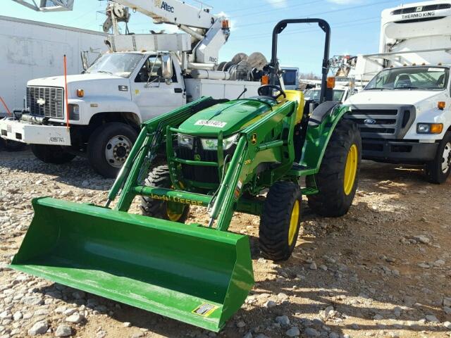 1LV4044MPHH102313 - 2017 JOHN DEERE TRACTOR GREEN photo 2