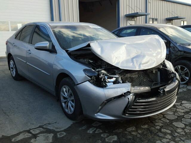 4T4BF1FK7GR546529 - 2016 TOYOTA CAMRY LE SILVER photo 1