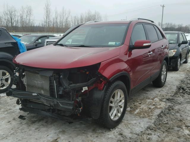 5XYKT4A68FG578974 - 2015 KIA SORENTO LX RED photo 2