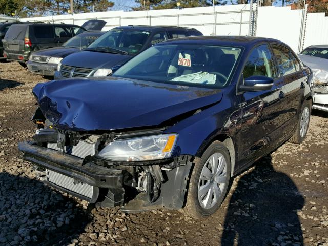 3VWD17AJ1EM378876 - 2014 VOLKSWAGEN JETTA SE BLUE photo 2