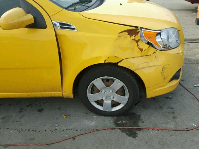 KL1TD6DE3BB150516 - 2011 CHEVROLET AVEO LS YELLOW photo 10