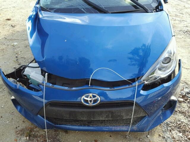 JTDKDTB39F1088328 - 2015 TOYOTA PRIUS C BLUE photo 7