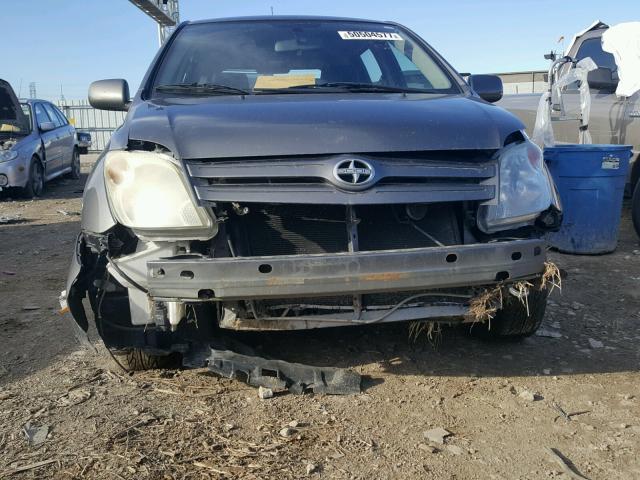 JTKKT604850128606 - 2005 TOYOTA SCION XA GRAY photo 9