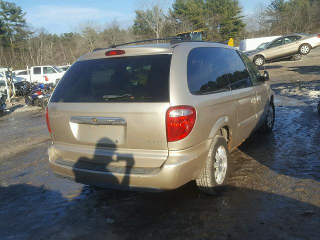 2C4GP54L45R501577 - 2005 CHRYSLER TOWN & COU GOLD photo 4