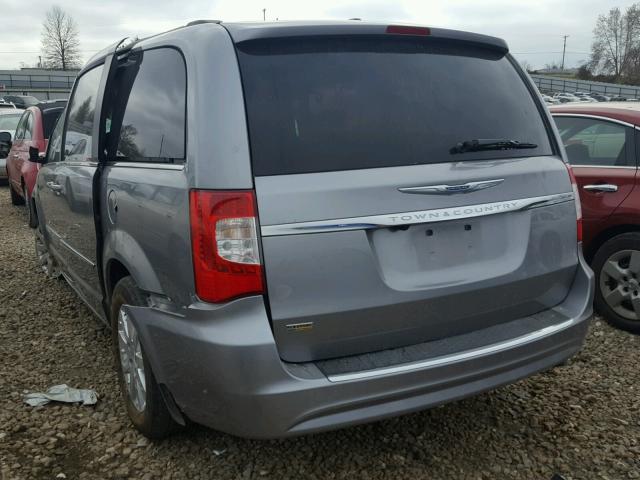 2C4RC1BG7GR298237 - 2016 CHRYSLER TOWN & COU SILVER photo 3