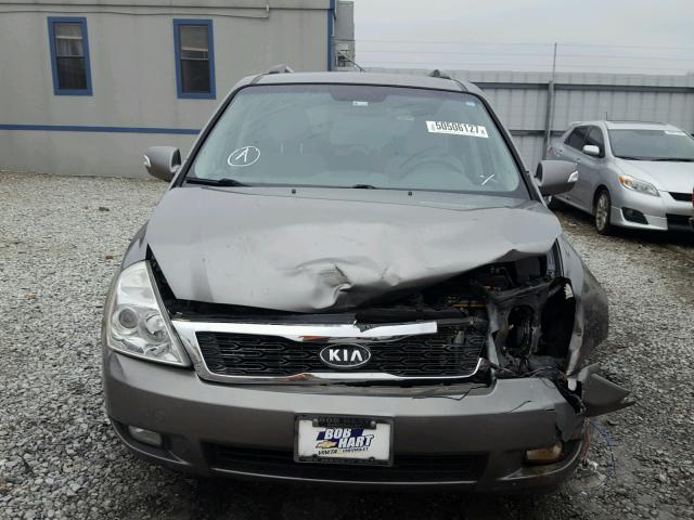 KNDMH4C75C6442493 - 2012 KIA SEDONA EX GRAY photo 9