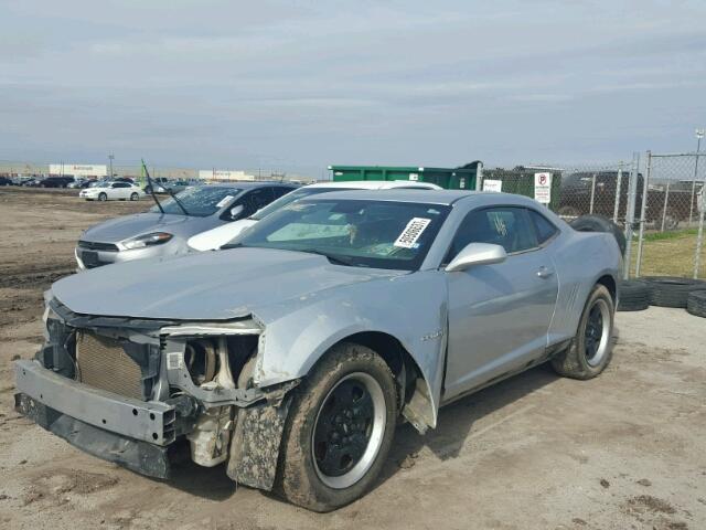 2G1FA1EV2A9197027 - 2010 CHEVROLET CAMARO LS SILVER photo 2