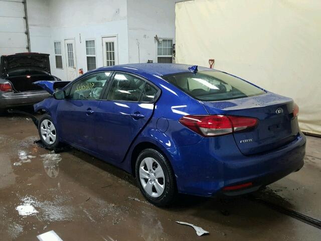 3KPFK4A70HE143220 - 2017 KIA FORTE LX BLUE photo 3