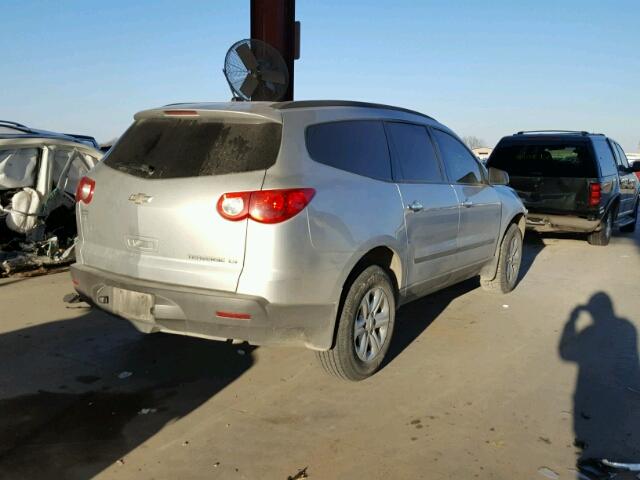 1GNKRFED1BJ214013 - 2011 CHEVROLET TRAVERSE L GOLD photo 4