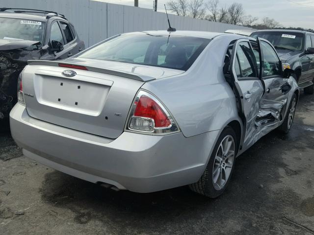 3FAHP07Z69R191221 - 2009 FORD FUSION SE SILVER photo 4