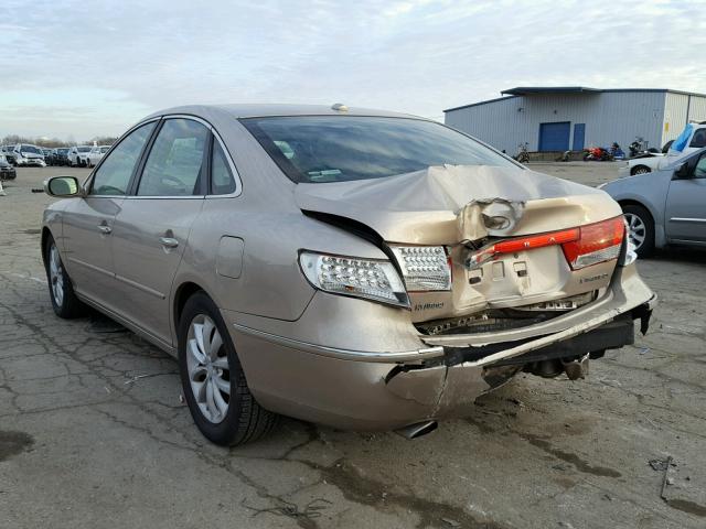 KMHFC46F68A265382 - 2008 HYUNDAI AZERA SE TAN photo 3