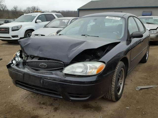 1FAFP53204G179241 - 2004 FORD TAURUS SE BLACK photo 2