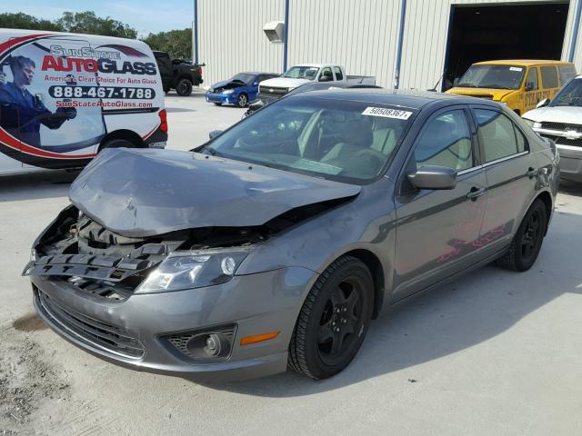 3FAHP0HA0BR143146 - 2011 FORD FUSION SE GRAY photo 2