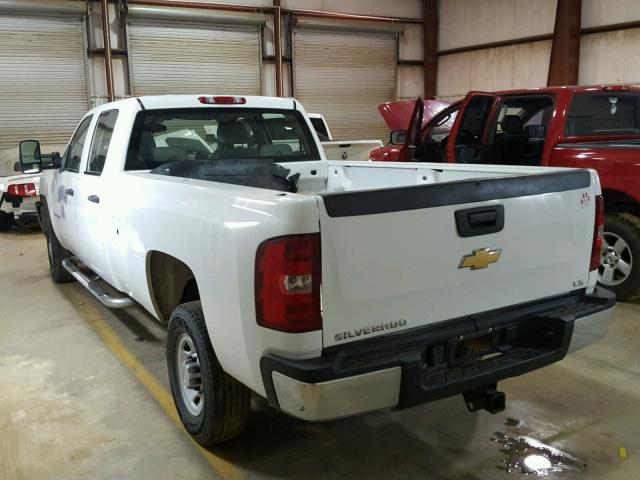 1GCHC43K79F118250 - 2009 CHEVROLET SILVERADO WHITE photo 3