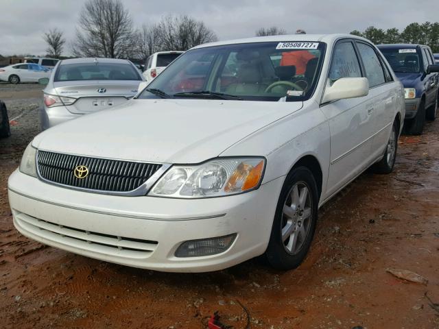 4T1BF28B1YU048390 - 2000 TOYOTA AVALON XL WHITE photo 2