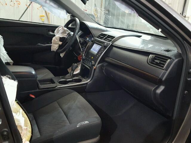 4T4BF1FK9FR493170 - 2015 TOYOTA CAMRY LE GRAY photo 5