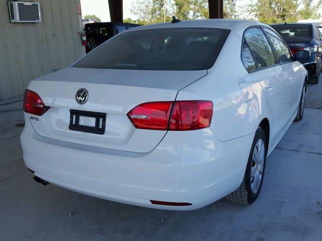 3VWD17AJ4EM422840 - 2014 VOLKSWAGEN JETTA SE WHITE photo 4