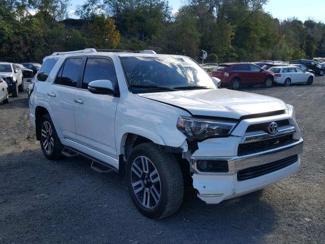 JTEBU5JR6H5460877 - 2017 TOYOTA 4RUNNER SR Biały zdjęcie 1
