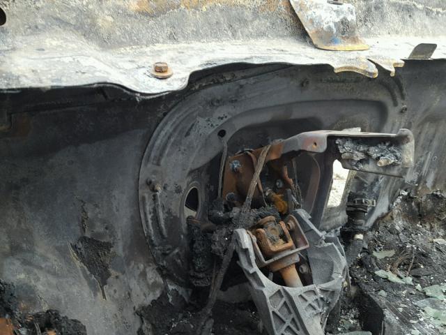 1GNLVFED5AS128969 - 2010 CHEVROLET TRAVERSE L BURN photo 8