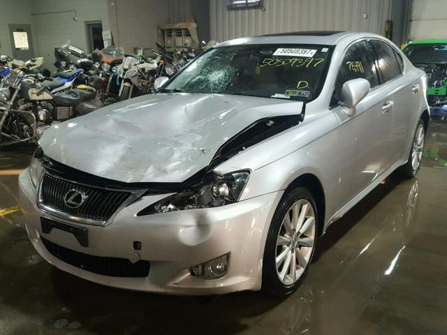 JTHCK262595035174 - 2009 LEXUS IS 250 SILVER photo 2