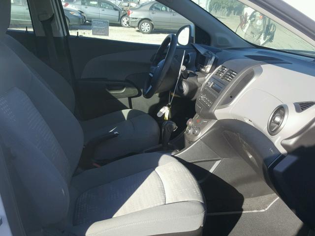 1G1JA6SG8G4175493 - 2016 CHEVROLET SONIC LS 白色 照片 5