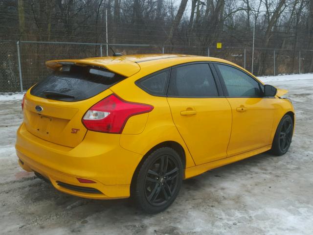 1FADP3L92DL242484 - 2013 FORD FOCUS ST YELLOW photo 4