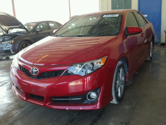 4T1BF1FK5EU853494 - 2014 TOYOTA CAMRY L RED photo 2