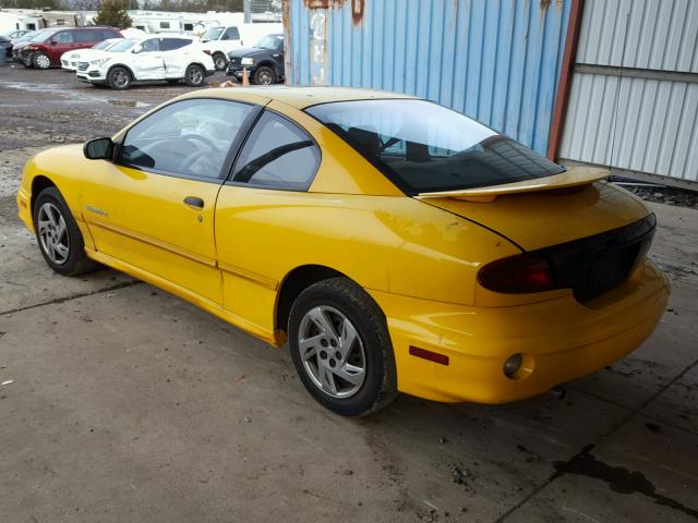 1G2JB124927475164 - 2002 PONTIAC SUNFIRE SE YELLOW photo 3