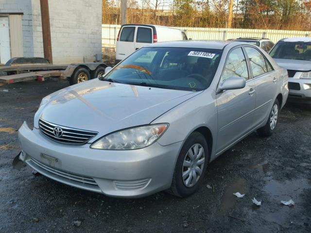 4T1BE32K76U735629 - 2006 TOYOTA CAMRY LE 银色 照片 2