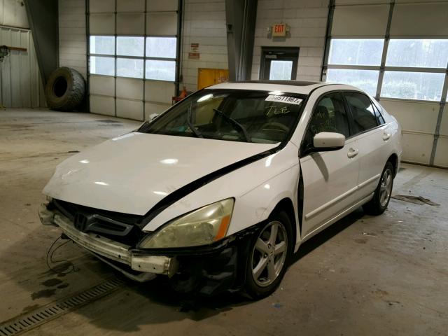 1HGCM56684A054982 - 2004 HONDA ACCORD EX WHITE photo 2