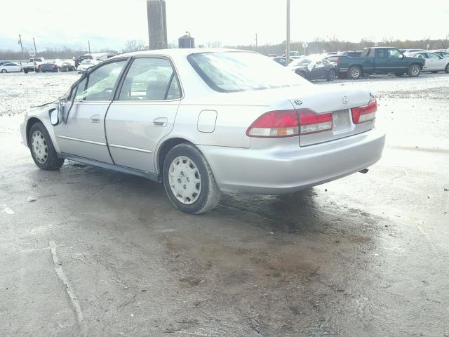 JHMCG56471C020681 - 2001 HONDA ACCORD LX SILVER photo 3