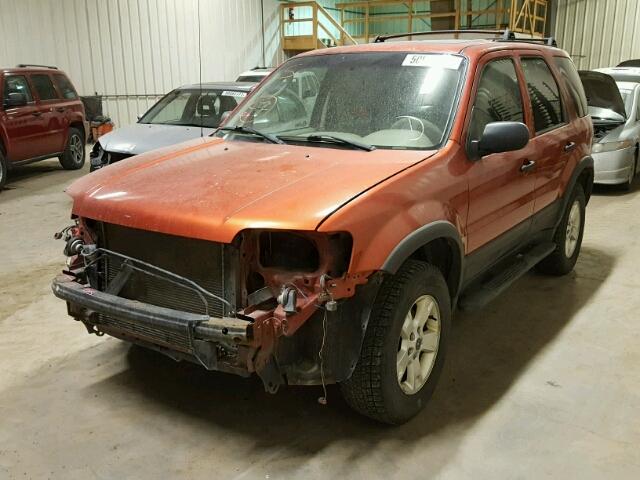 1FMCU93106KA95081 - 2006 FORD ESCAPE XLT ORANGE photo 2