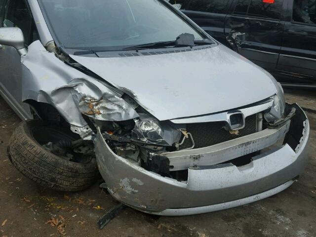 1HGFA16568L102978 - 2008 HONDA CIVIC LX SILVER photo 9