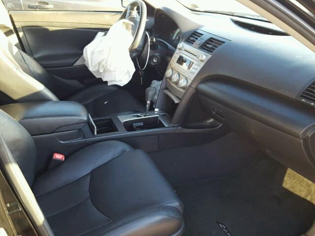 4T1BF3EK1BU720398 - 2011 TOYOTA CAMRY BASE BLACK photo 5