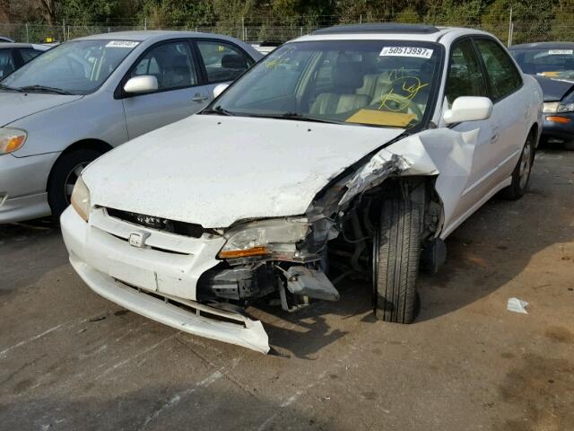 1HGCG1657WA055910 - 1998 HONDA ACCORD EX WHITE photo 2