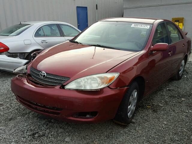 JTDBE32K720090406 - 2002 TOYOTA CAMRY LE BURGUNDY photo 2