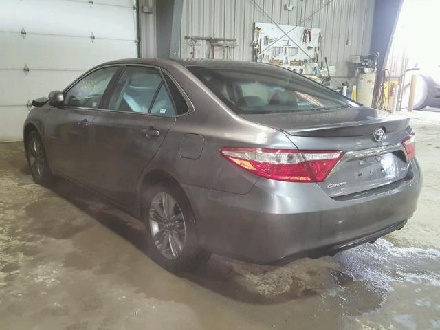 4T1BF1FKXHU331948 - 2017 TOYOTA CAMRY LE CHARCOAL photo 3