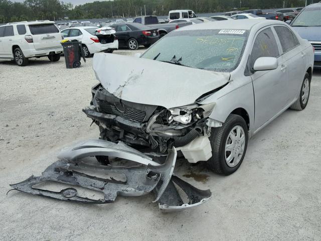 JTDBL40E199071753 - 2009 TOYOTA COROLLA BA SILVER photo 2