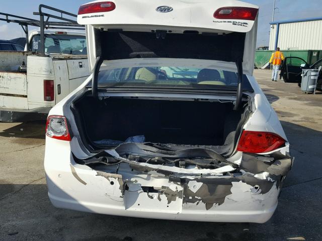 1G4HD57217U107777 - 2007 BUICK LUCERNE CX WHITE photo 9