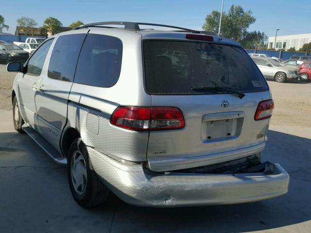 4T3ZF13C43U513334 - 2003 TOYOTA SIENNA LE SILVER photo 3