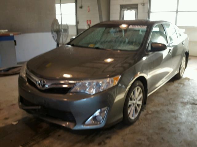 4T1BK1FK9CU512138 - 2012 TOYOTA CAMRY SE GRAY photo 2