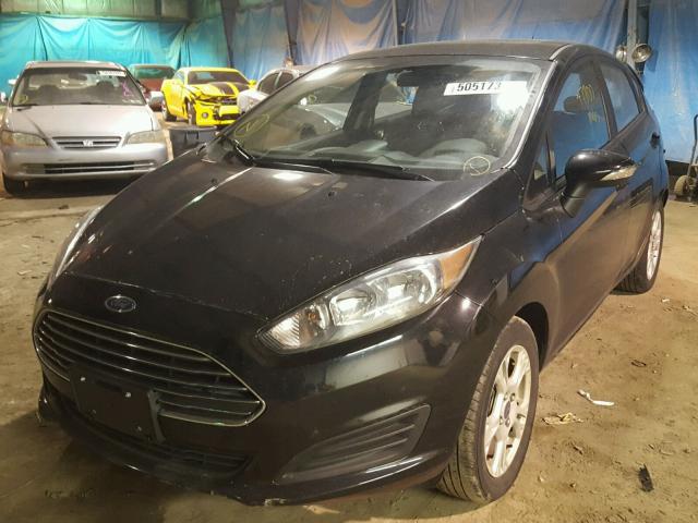 3FADP4EJ2GM179810 - 2016 FORD FIESTA SE BLACK photo 2