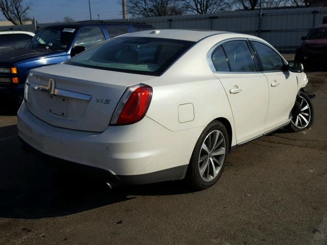 1LNHM93R99G607195 - 2009 LINCOLN MKS WHITE photo 4