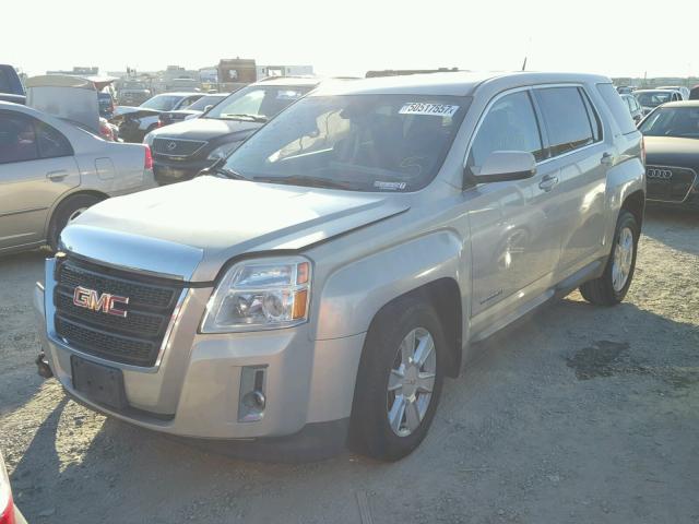 2GKALMEK2C6163777 - 2012 GMC TERRAIN SL SILVER photo 2