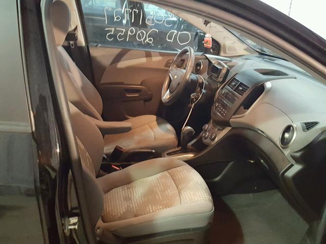 1G1JA5SG8F4105887 - 2015 CHEVROLET SONIC LS 黑色 照片 5