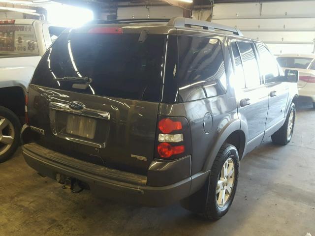 1FMEU73E56UA66146 - 2006 FORD EXPLORER X GRAY photo 4