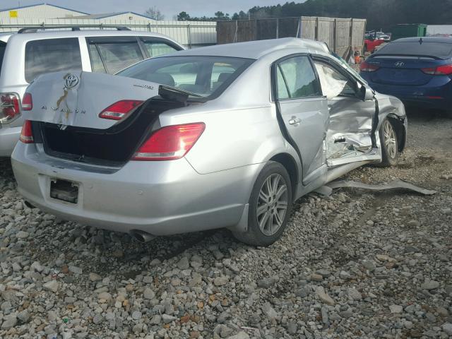 4T1BK36B56U094676 - 2006 TOYOTA AVALON XL SILVER photo 4