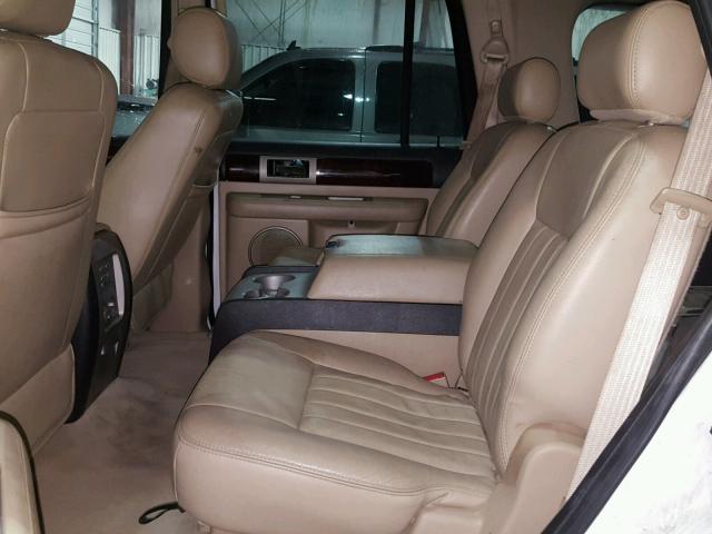 5LMFU28525LJ20729 - 2005 LINCOLN NAVIGATOR WHITE photo 6