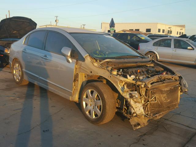 1HGFA16528L066707 - 2008 HONDA CIVIC LX SILVER photo 1